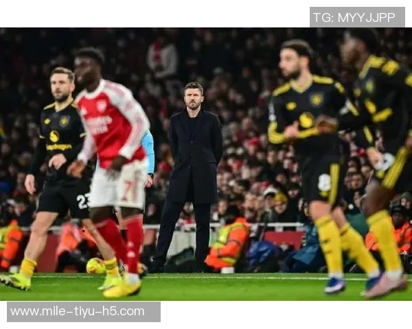 佩蒂特批评切尔西曼联缺乏远见赞阿森纳全力支持塔帅发展 佩蒂特批评切尔西曼联缺乏远见赞阿森纳全力支持塔帅发展