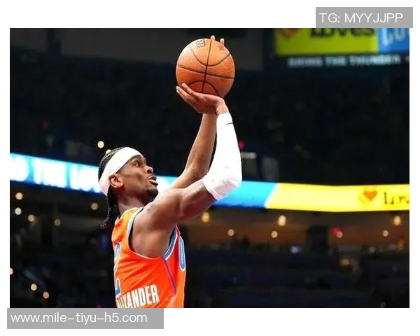 雷霆三分球命中率惨淡热火半场表现亮眼形成明显对比